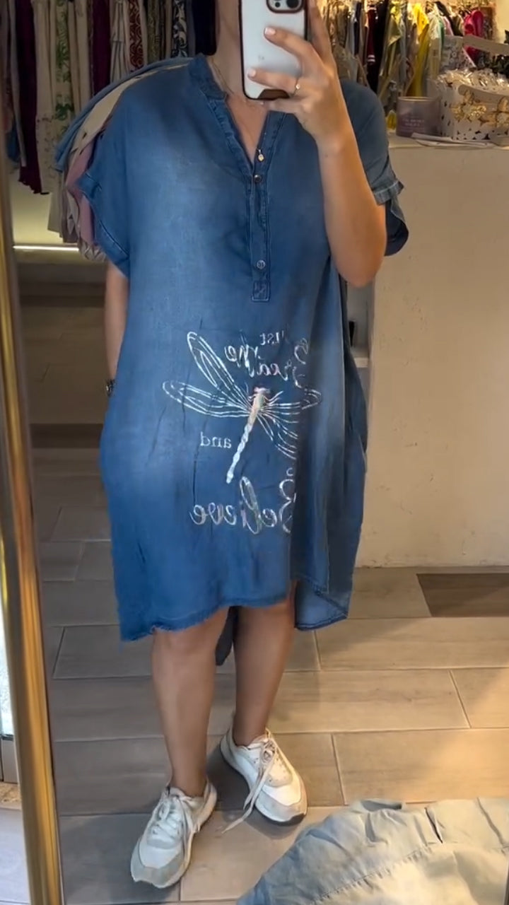Marilyn - Casual denim dress with V-neck and buttons, ideal for everyday style