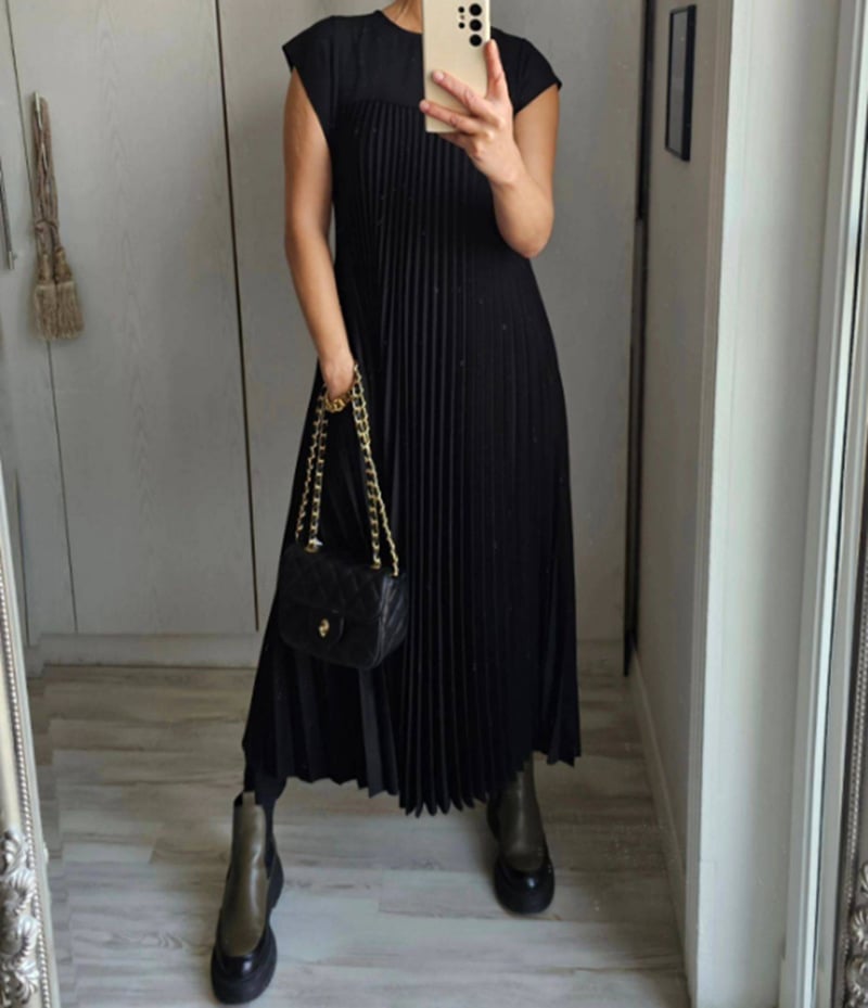 Marilyn - Timeless and comfortable dress