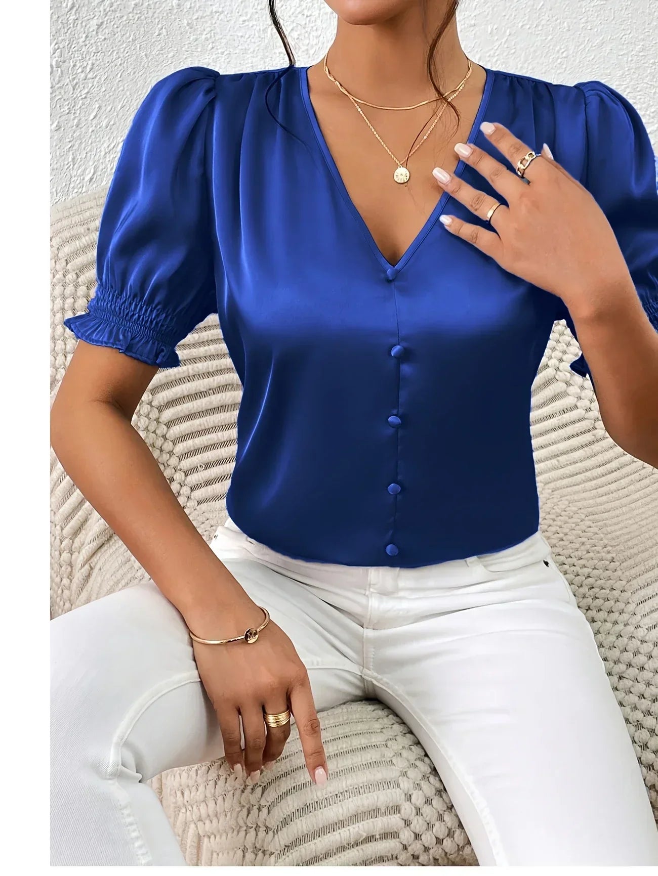 Abella™ | Elegant Blouse with V-Neck and Puff Sleeves