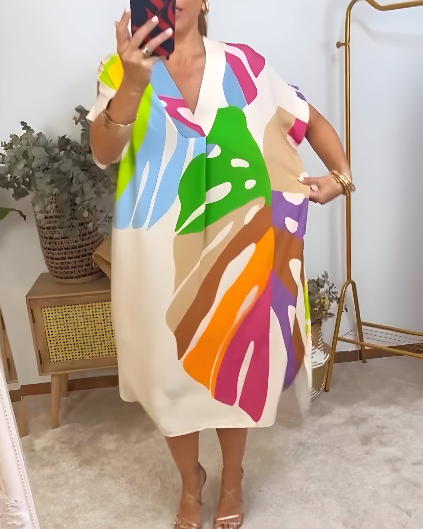 Marilyn - Casual dress with colorful foliage print for a fresh and natural look