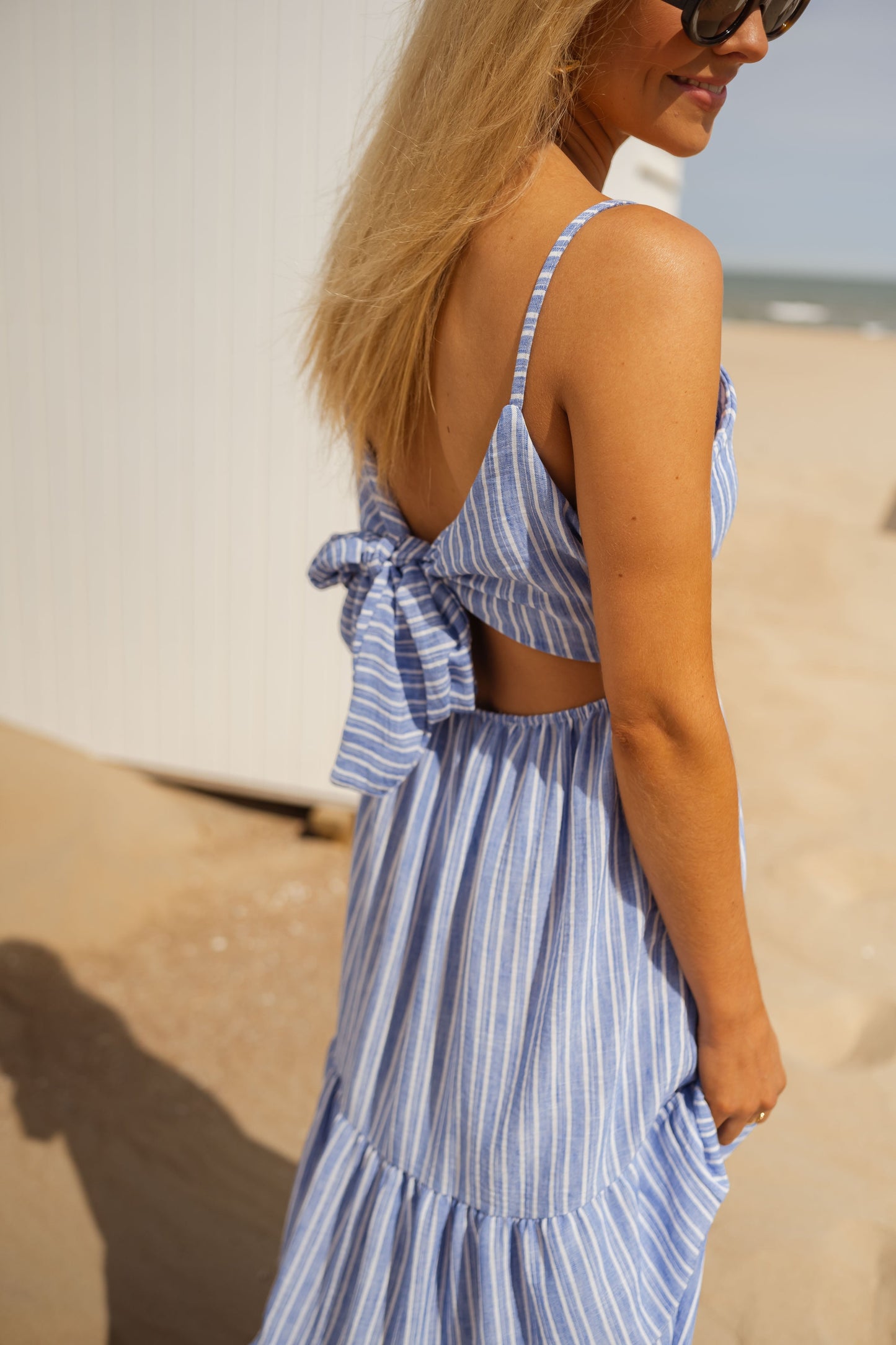 Jana™ | Light Summer Dress with Open Back