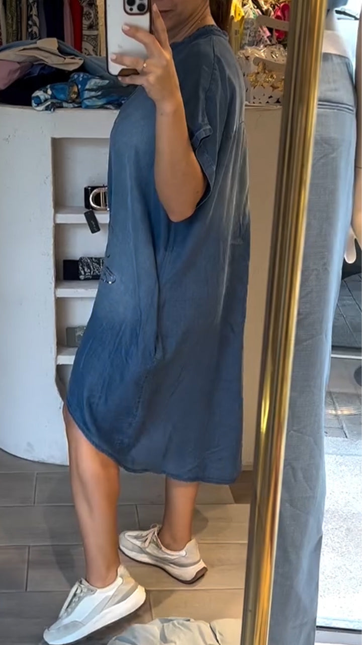 Marilyn - Casual denim dress with V-neck and buttons, ideal for everyday style