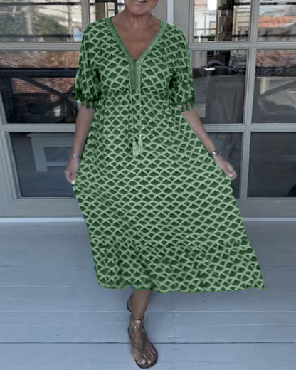 Amelia | V-neck Casual Dress With Print