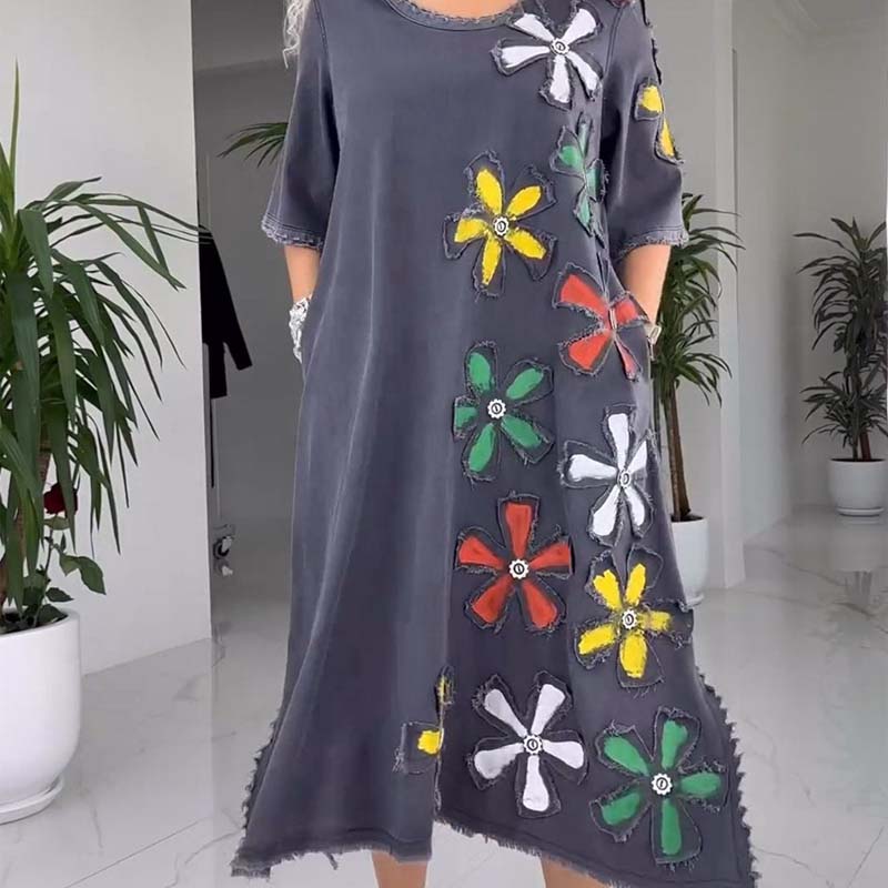Marilyn - Casual dress with round neck
