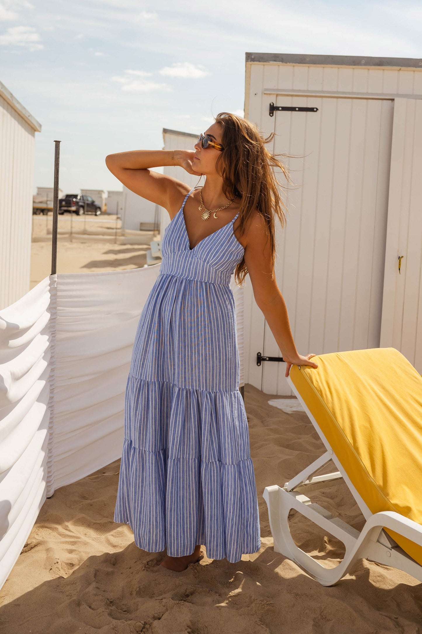 Jana™ | Light Summer Dress with Open Back