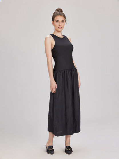 Rosa - Elegant Sleeveless Dress